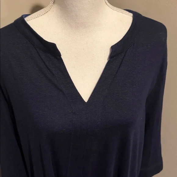 Lysse navy blue split neck linen knit sweater with contrasting blue strip - Picture 3 of 11